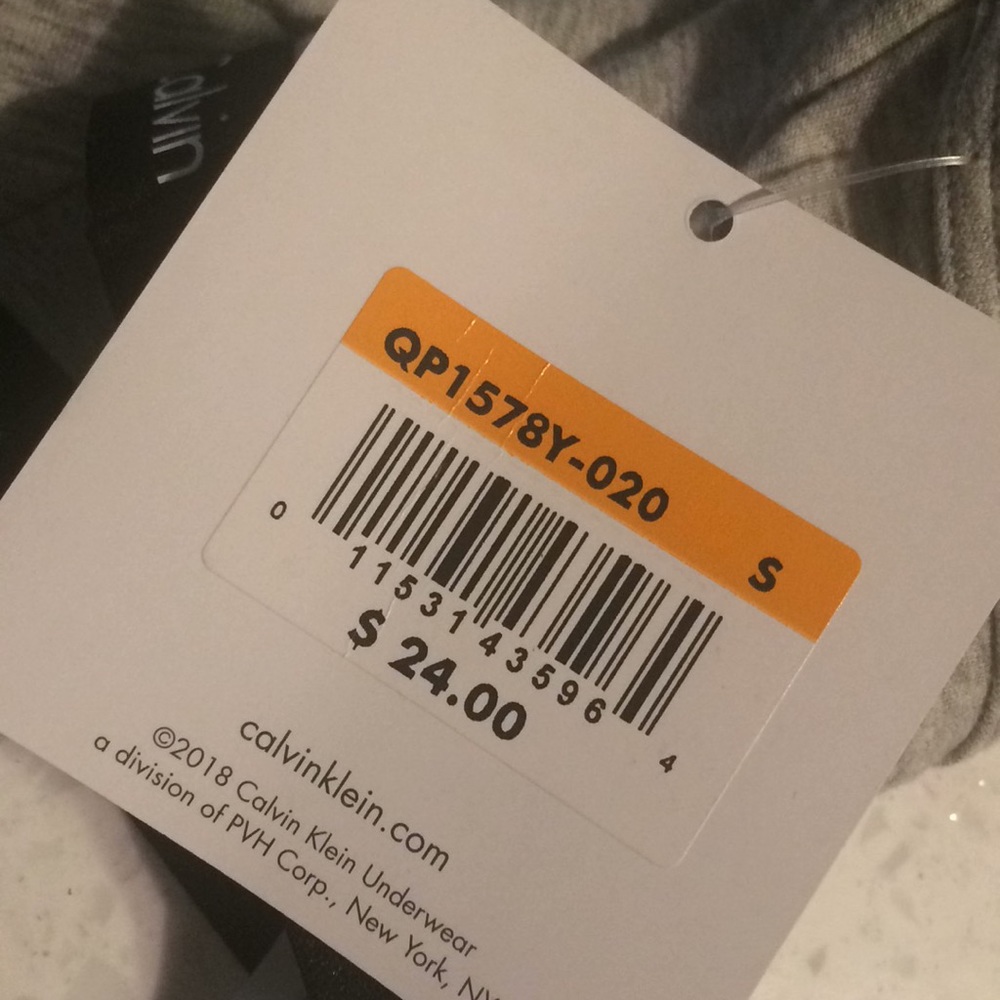 🔥LAST CHANCE🔥 Grey Calvin Klein Bralette - Picture 6 of 6
